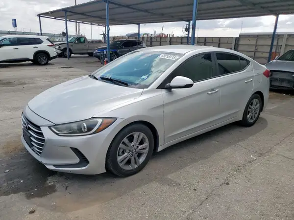 5NPD84LF2JH227826 2018 HYUNDAI ELANTRA - Image 1