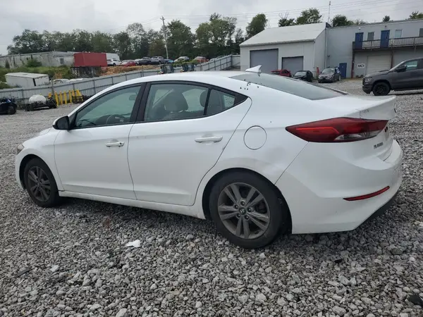 5NPD84LF2JH228006 2018 HYUNDAI ELANTRA - Image 2