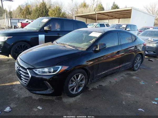 5NPD84LF2JH228779 2018 HYUNDAI ELANTRA - Image 2