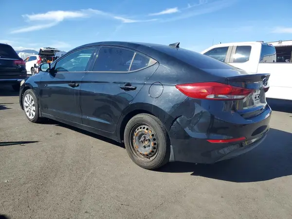 5NPD84LF2JH229396 2018 HYUNDAI ELANTRA - Image 2