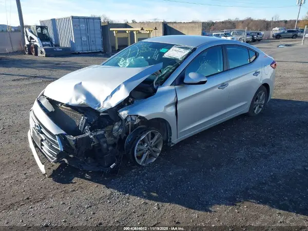 5NPD84LF2JH229575 2018 HYUNDAI ELANTRA - Image 2