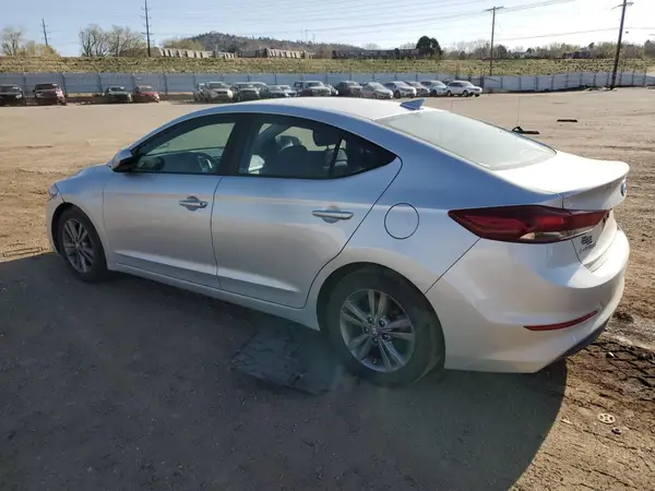 5NPD84LF2JH232217 2018 HYUNDAI ELANTRA - Image 2