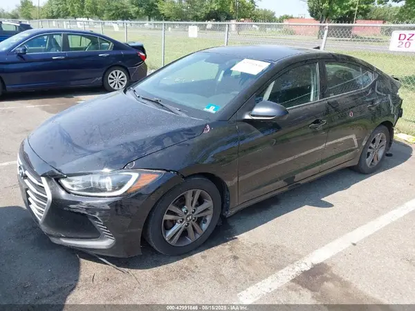 5NPD84LF2JH232721 2018 HYUNDAI ELANTRA - Image 2