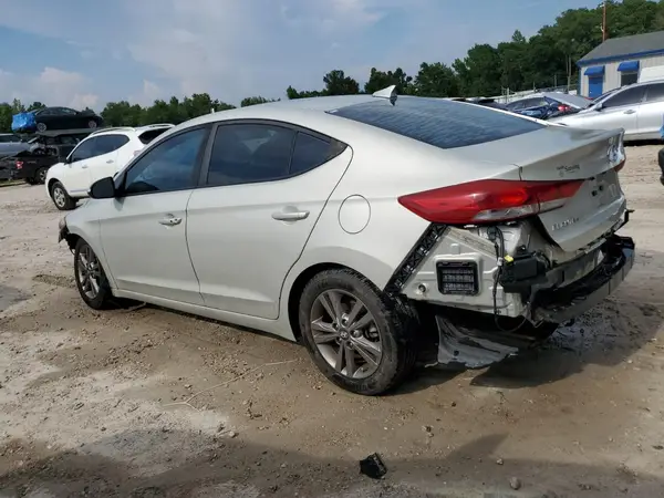 5NPD84LF2JH233822 2018 HYUNDAI ELANTRA - Image 2