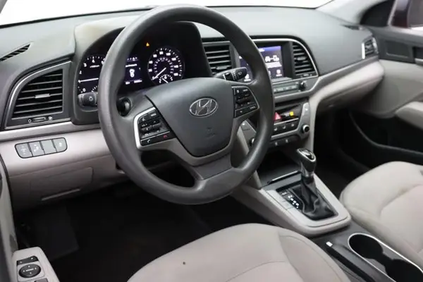 5NPD84LF2JH234551 2018 HYUNDAI ELANTRA - Image 2