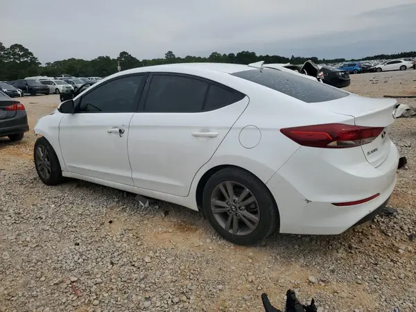 5NPD84LF2JH236073 2018 HYUNDAI ELANTRA - Image 2