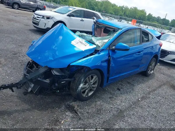 5NPD84LF2JH238406 2018 HYUNDAI ELANTRA - Image 2