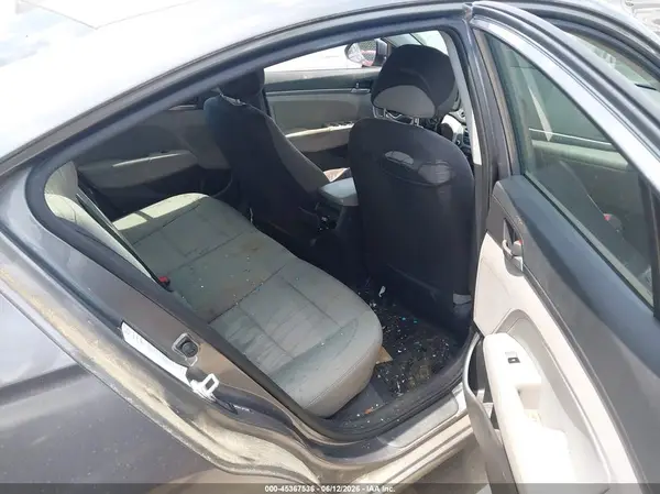 5NPD84LF2JH239300 2018 HYUNDAI ELANTRA - Image 8