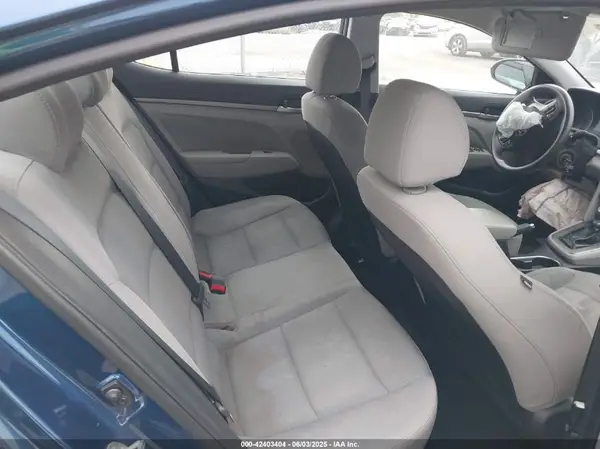 5NPD84LF2JH239815 2018 HYUNDAI ELANTRA - Image 8