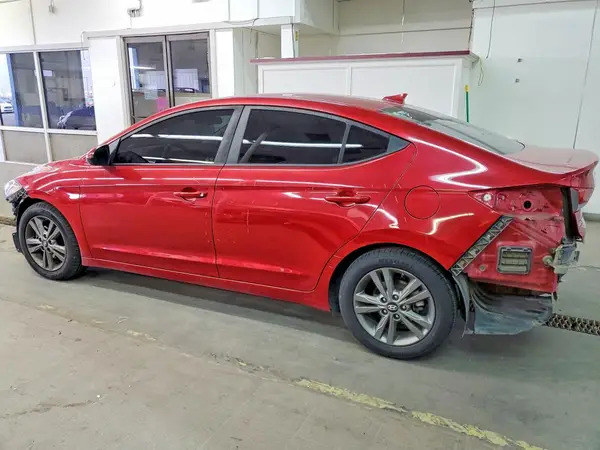 5NPD84LF2JH241564 2018 HYUNDAI ELANTRA - Image 2