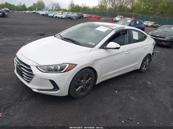 5NPD84LF2JH241788 2018 HYUNDAI ELANTRA - Image 2