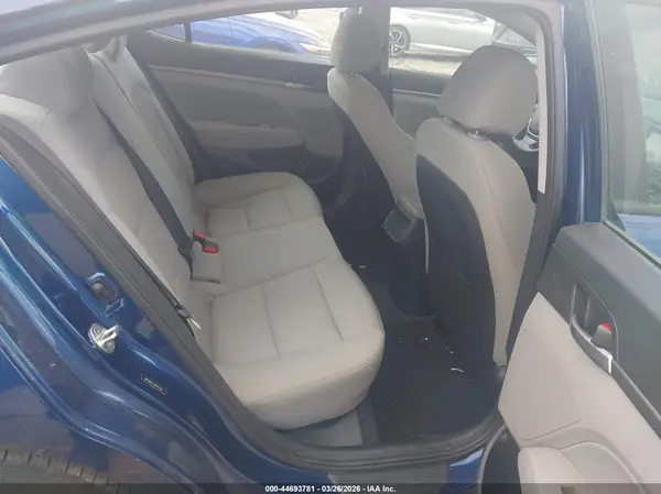 5NPD84LF2JH247266 2018 HYUNDAI ELANTRA - Image 8