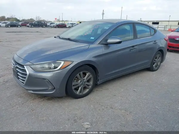 5NPD84LF2JH249132 2018 HYUNDAI ELANTRA - Image 2