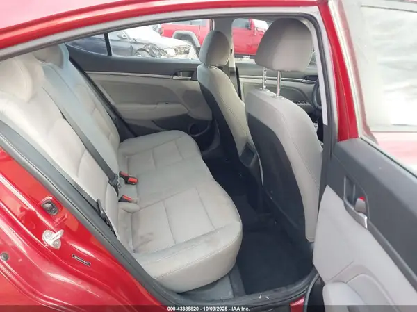 5NPD84LF2JH249745 2018 HYUNDAI ELANTRA - Image 8