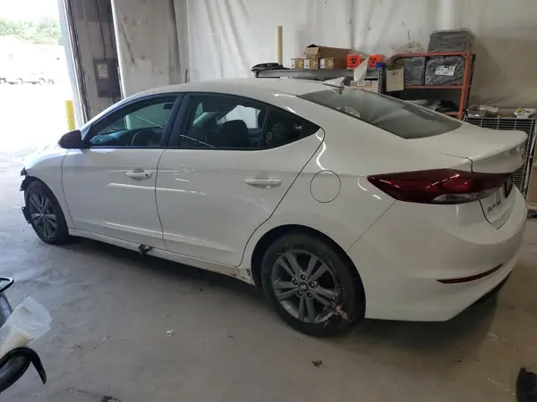 5NPD84LF2JH250720 2018 HYUNDAI ELANTRA - Image 2
