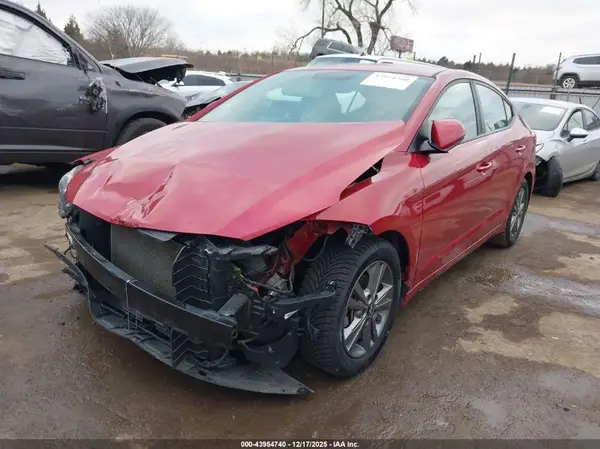 5NPD84LF2JH252550 2018 HYUNDAI ELANTRA - Image 2