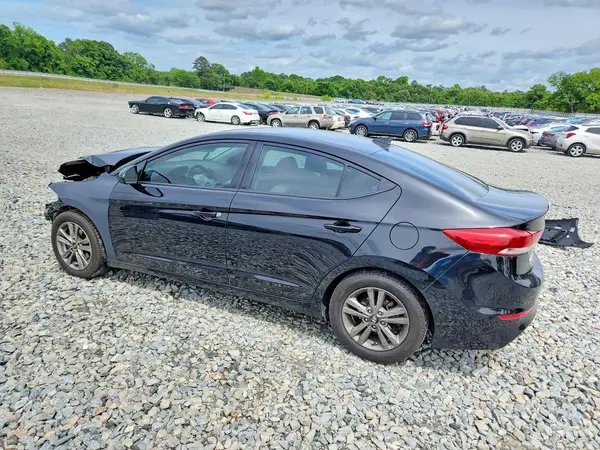 5NPD84LF2JH253262 2018 HYUNDAI ELANTRA - Image 2