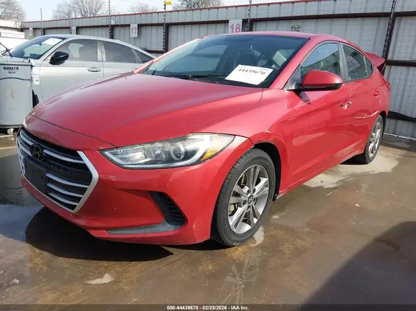 5NPD84LF2JH253777 2018 HYUNDAI ELANTRA - Image 2
