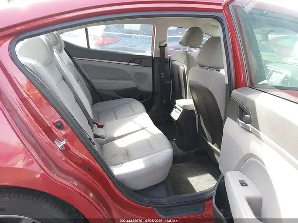 5NPD84LF2JH253777 2018 HYUNDAI ELANTRA - Image 8