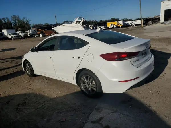 5NPD84LF2JH253830 2018 HYUNDAI ELANTRA - Image 2
