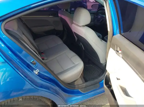 5NPD84LF2JH257716 2018 HYUNDAI ELANTRA - Image 8