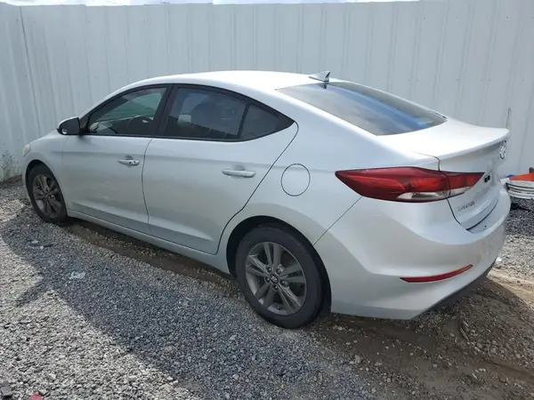 5NPD84LF2JH259675 2018 HYUNDAI ELANTRA - Image 2