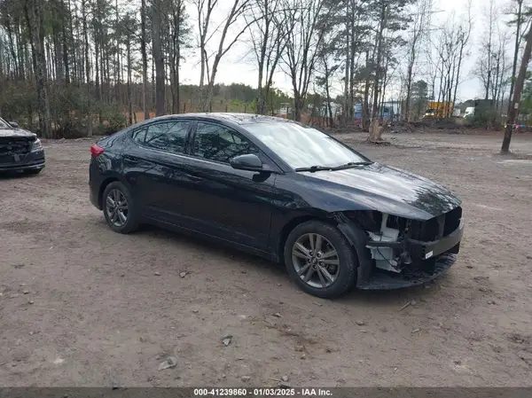 5NPD84LF2JH260776 2018 HYUNDAI ELANTRA - Image 1
