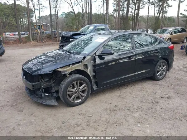 5NPD84LF2JH260776 2018 HYUNDAI ELANTRA - Image 2