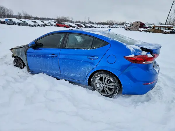 5NPD84LF2JH261040 2018 HYUNDAI ELANTRA - Image 2