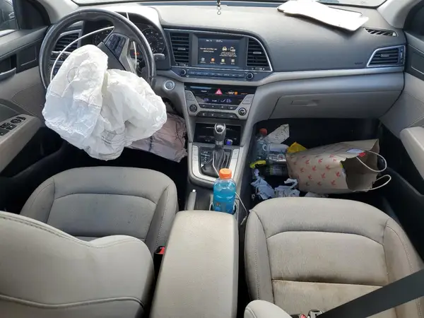 5NPD84LF2JH262690 2018 HYUNDAI ELANTRA - Image 8