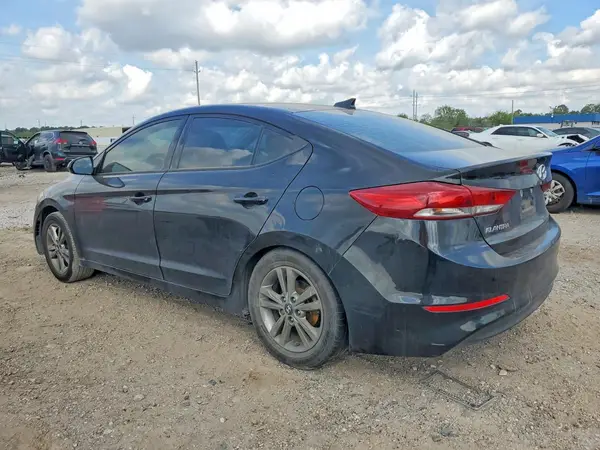 5NPD84LF2JH263113 2018 HYUNDAI ELANTRA - Image 2