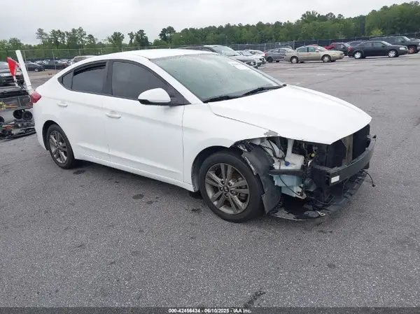 5NPD84LF2JH263225 2018 HYUNDAI ELANTRA - Image 1