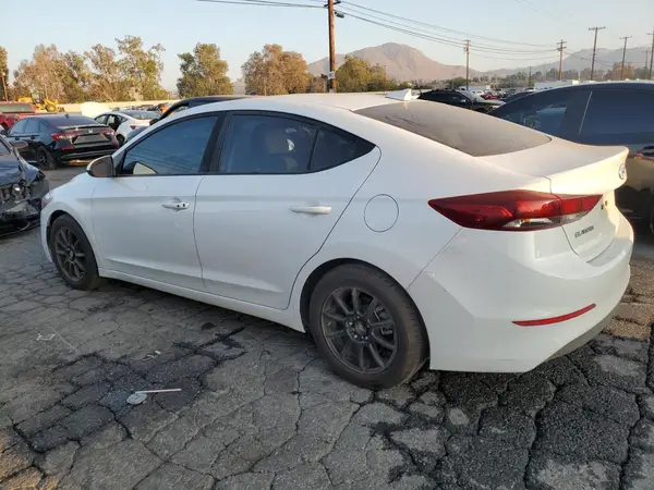 5NPD84LF2JH264505 2018 HYUNDAI ELANTRA - Image 2