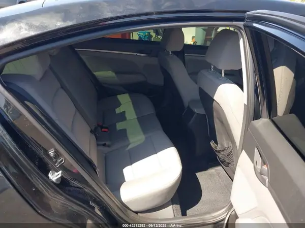 5NPD84LF2JH266237 2018 HYUNDAI ELANTRA - Image 8