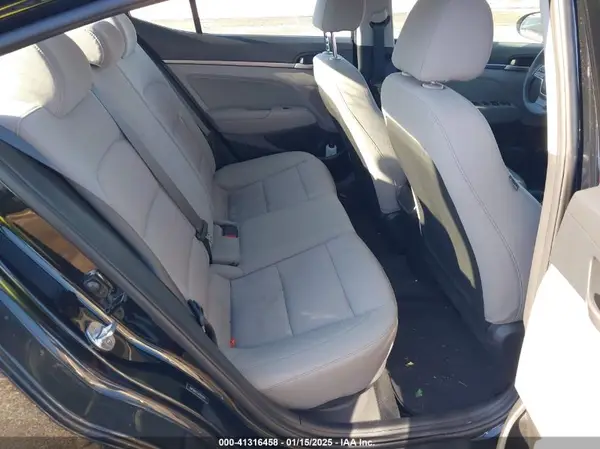 5NPD84LF2JH269297 2018 HYUNDAI ELANTRA - Image 8