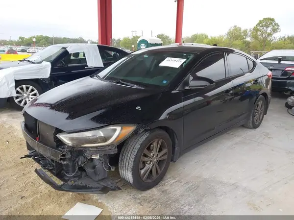5NPD84LF2JH269302 2018 HYUNDAI ELANTRA - Image 2