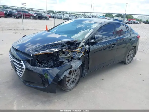 5NPD84LF2JH271986 2018 HYUNDAI ELANTRA - Image 2