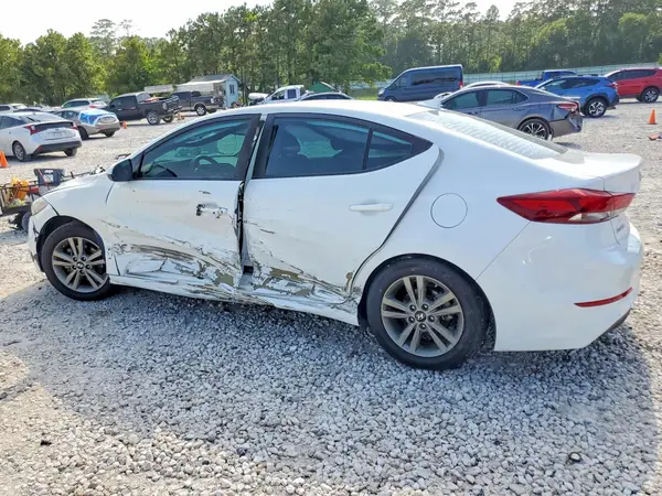 5NPD84LF2JH273723 2018 HYUNDAI ELANTRA - Image 2