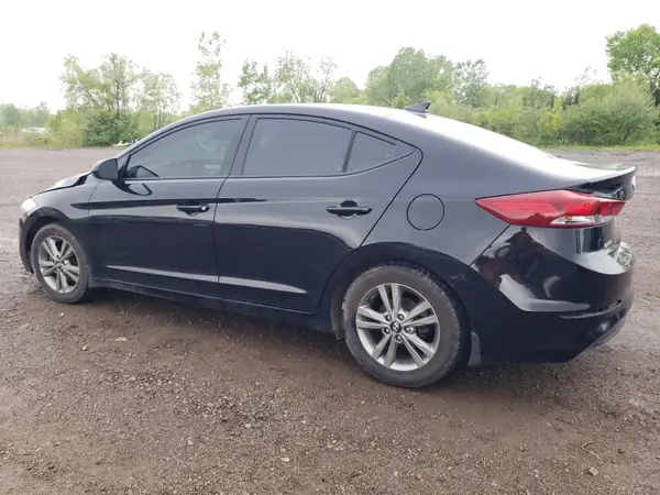 5NPD84LF2JH275410 2018 HYUNDAI ELANTRA - Image 2