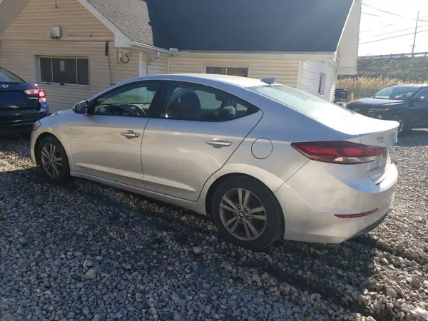 5NPD84LF2JH276864 2018 HYUNDAI ELANTRA - Image 2