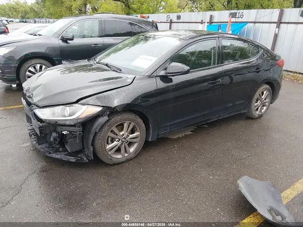 5NPD84LF2JH277903 2018 HYUNDAI ELANTRA - Image 2