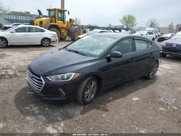 5NPD84LF2JH278405 2018 HYUNDAI ELANTRA - Image 2