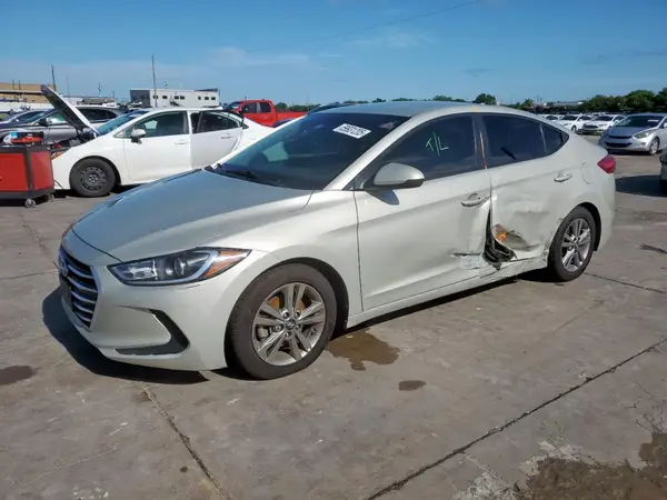 5NPD84LF2JH279585 2018 HYUNDAI ELANTRA - Image 1