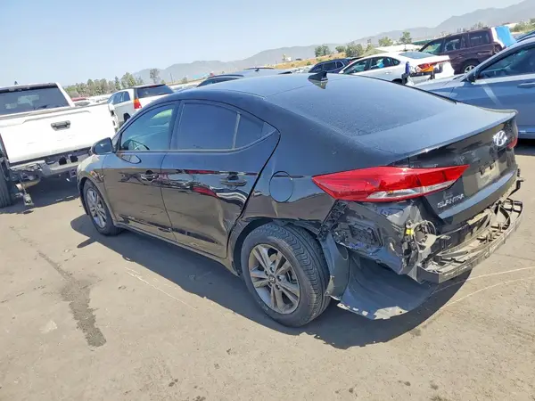 5NPD84LF2JH279764 2018 HYUNDAI ELANTRA - Image 2