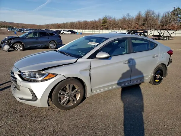 5NPD84LF2JH280316 2018 HYUNDAI ELANTRA - Image 1