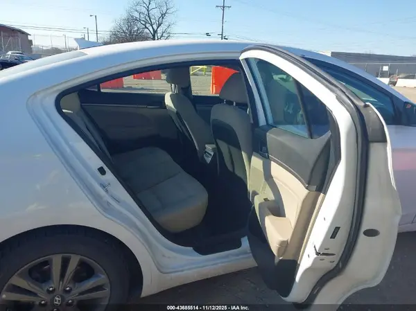 5NPD84LF2JH281594 2018 HYUNDAI ELANTRA - Image 8