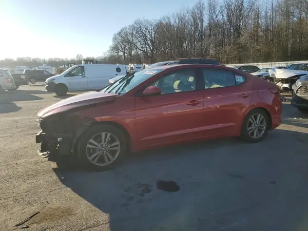 5NPD84LF2JH284396 2018 HYUNDAI ELANTRA - Image 1