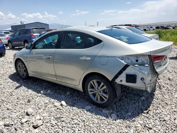 5NPD84LF2JH284821 2018 HYUNDAI ELANTRA - Image 2