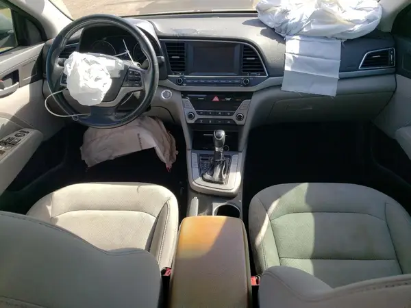 5NPD84LF2JH285645 2018 HYUNDAI ELANTRA - Image 8