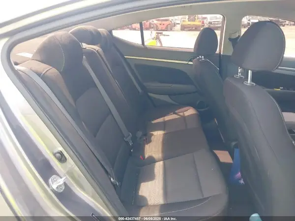 5NPD84LF2JH287024 2018 HYUNDAI ELANTRA - Image 8